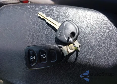 2015 Hyundai Elantra Se from USA, damaged, VIN 5NPDH4AE4FH616890